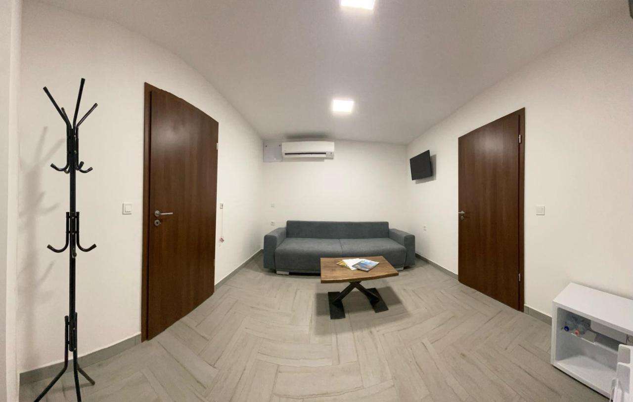 TiszafüredSulyom Panzio公寓 外观 照片